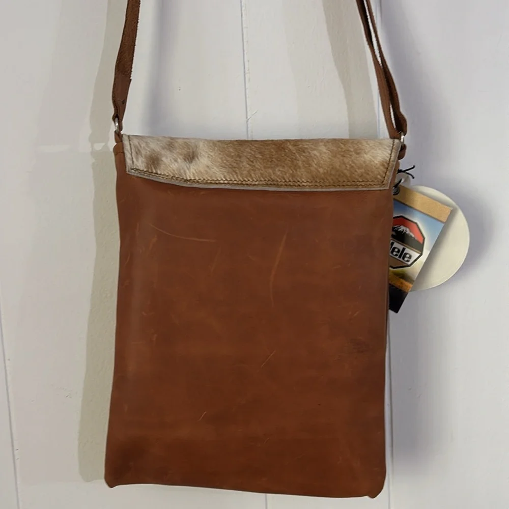 Kilele Hide Envelope Brown and Tan‎ Leather Messenger Crossbody Bag NWT